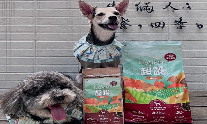Hyperr狗飼料X凍乾． 兩寶都超級賞臉
