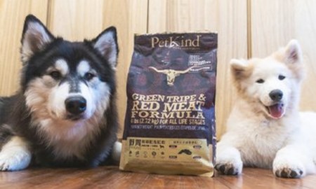 野胃鮮草肚天然糧．適口性佳，乾爽不油膩不粉