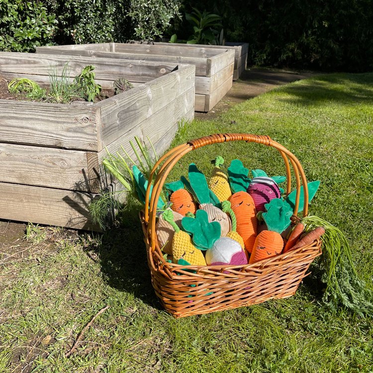 ZippyPaws 吵鬧蔬果攤 皺紋櫻桃蘿蔔 啾啾聲 狗玩具 寵物玩具